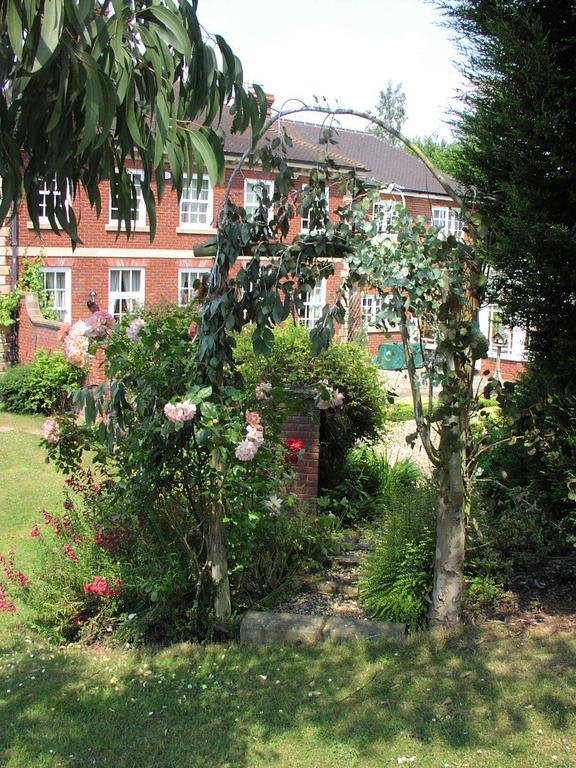 Austons Down Farm B&B Claverdon Exterior photo