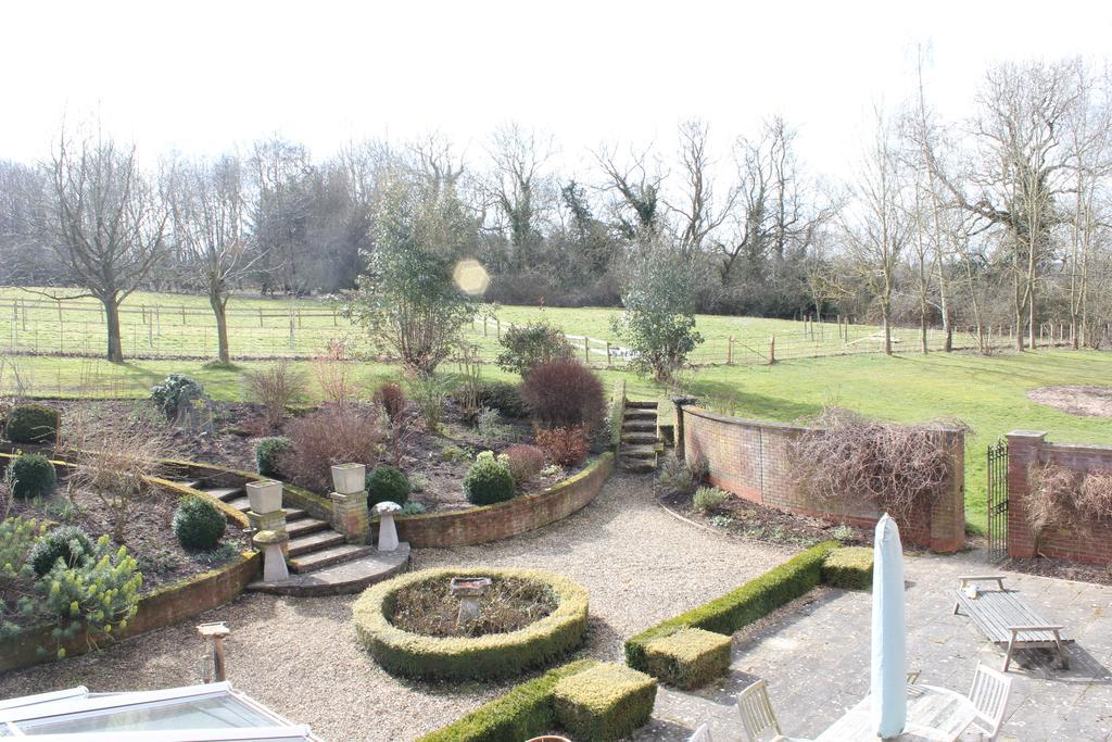 Austons Down Farm B&B Claverdon Exterior photo