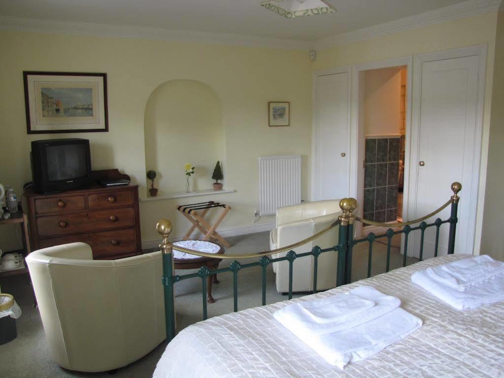 Austons Down Farm B&B Claverdon Exterior photo